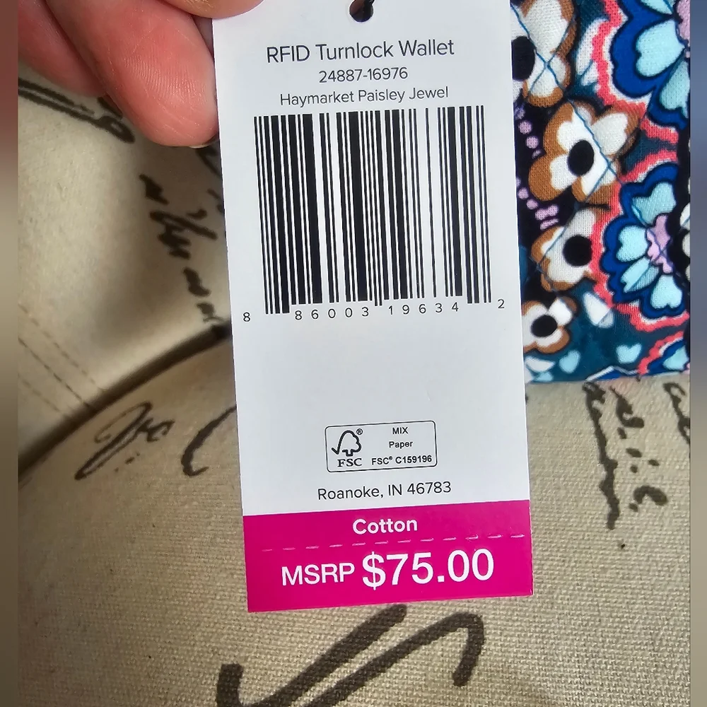 Vera Bradley RFID Protect turnlock wallet in haymarket paisley jewel design NWT - Picture 5 of 16